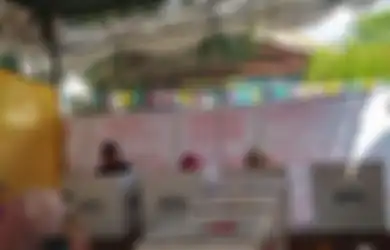 Nekat 'Selfie' di Bilik Suara TPS? Ini Ancaman Pidana yang Bisa Anda Terima
