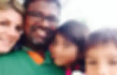 Pemboman Sri Lanka: Akibat Bermalas-malasan Satu Keluarga Ini Selamat dari Teror Bom