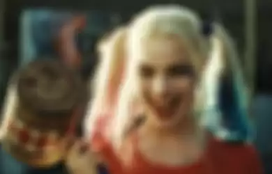 Margot Robbie sebagai Harley Quinn