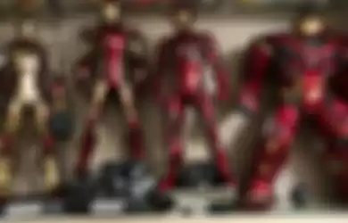 Miniatur tokoh superhero Avengers Endgame