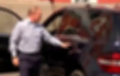 Meski Biasa Dikawal Kendaraan Lapis Baja, Putin Gemar 'Nyetir' Sendiri, Ini 10 Mobil yang Pernah Dikemudikannya