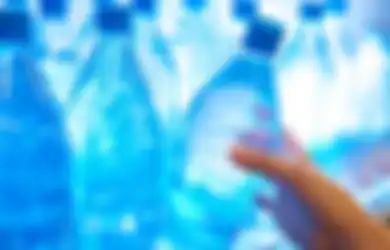Tak Disangka, Manusia Menelan 2.000 Partikel Plastik Setiap Harinya!