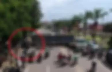 Kecelakaan di depan Griya Agung Palembang, Sabtu (25/5/2019). 
