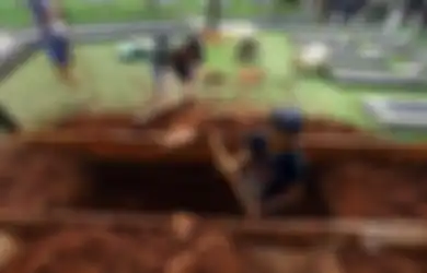 Penggali Kubur Ceritakan Pengalaman 'Berbeda' saat Menggali Tanah untuk Makam Ani Yudhoyono di TMP Kalibata