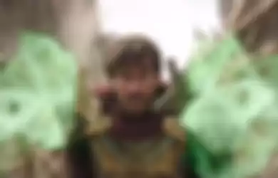 Jake Gyllenhaal (Mysterio) di film Spider-Man: Far From Home