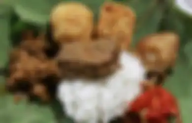 Sering Dianggap 'Kampungan', 4 Bungkus Makanan Ini Justru Lebih Sehat dan  Ramah Lingkungan