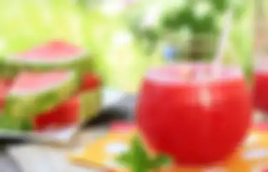 Syahrini Rutin Mengonsumsinya Untuk Kecantikan, Ternyata Jus Semangka Juga Bisa Cegah Kanker dan Stroke