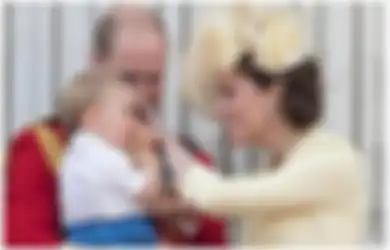 Pangeran Louis Kedapatan Asyik Isap Jempol di Tengah Acara, Apakah Mengisap Jempol Buruk Bagi Anak?