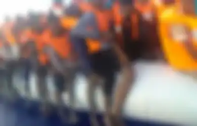 Selamatkan 1000 Imigran yang Nyaris Tenggelam di Laut, Kapten Wanita Ini Malah Terancam Penjara 20 Tahun