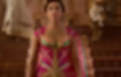 Cuplikan Putri Jasmine yang diperankan Naomi Scott dalam film Aladdin 2019