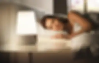 Sudah Diet dan Olahraga Tapi Masih Tetap Gemuk? Mungkin Anda Masih Suka Tidur dengan Lampu Menyala