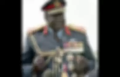 Diktator kanibal Uganda Idi Amin Dada, pernah lari bugil lantaran ketahuan tiduri istri orang.