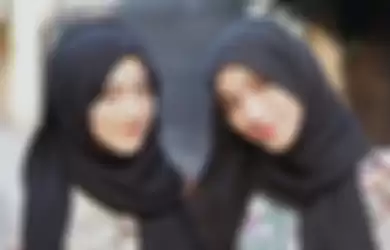 Hijab warna hitam