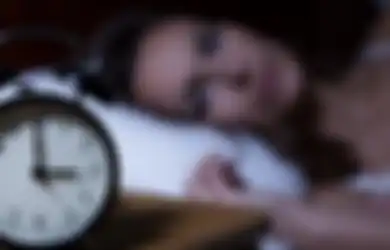 Duh, Sudah Ngantuk Tapi Kok Susah Tidur? Ini Trik yang Bisa Bantu Mata Segera Terpejam!