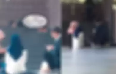 Video aksi mesum sejoli ini akhirnya terciduk petugas keamanan taman mendadak viral di media sosial.
