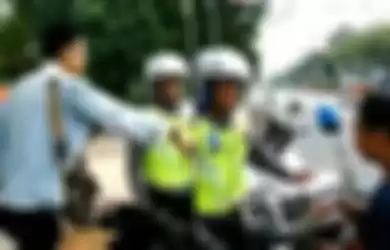 Selain Wanita yang Ngamuk Hingga Minta Ganti Rugi Saat Ditilang, Kini Kembali Viral Video Pria Marah Ke Polisi: Gak Usah Cari Perhatian Orang