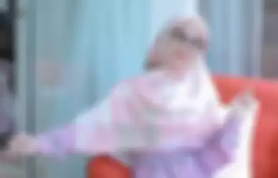 Gara-gara Video 'Saya Pamit', Ria Ricis Depresi Hingga Hampir Bunuh Diri, Oki Setiana Dewi Sampai Hubungi Ustadz