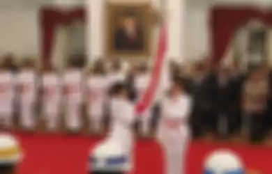 Presiden Joko Widodo mengukuhkan 68 anggota Pasukan Pengibar Bendera Pusaka (Paskibraka) yang akan bertugas pada upacara kemerdekaan ke-74 Republik Indonesia, 17 Agustus 2019 mendatang. Pengukuhan dilaksanakan di Istana Negara, Jakarta, Kamis (15/8/2019) siang.