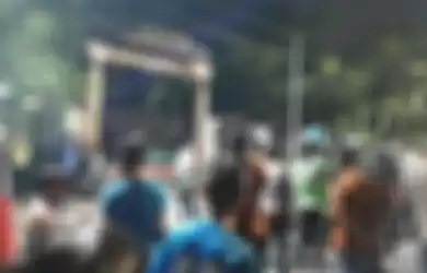 Asrama Mahasiswa Papua, di Jalan Kalasan, Surabaya, Jawa Timur, didatangi oleh sejumlah kelompok organisasi masyarakat (ormas), Jumat (16/8/2019).