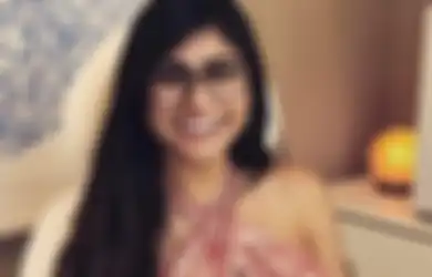 Pengakuan Mengejutkan Mia Khalifa, Ini Kisah Sebenarnya di Balik Film Dewasanya Mengenakan Hijab