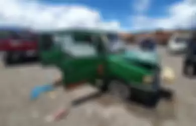 Mobil yang digunakan 5 orang KKB yang sebelumnya terlibat baku tembak di Pasar Ajibana, Distrik Wamena, Kabupaten Jayawijaya, Papua, Jumat (23/08/2019)