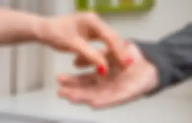 Dinilai Cintanya Terlalu Besar, Seorang Istri Minta Cerai Karena Suaminya Begitu Baik hingga Turut Memasak dan Bersihkan Rumah
