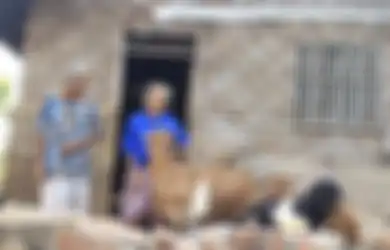 Kisah Sedih 2 Nenek Asal Karawang Usia 70 Tahun yang Harus Tinggal Serumah dengan Kambing