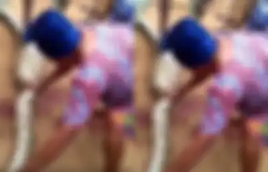 (Video) Jadi Tontonan, Wanita Ini dengan Berani Tangkap Ular untuk Keluarkan Kambing dari Perutnya!
