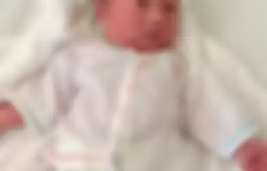 Bayi yang dinamai Miracle ini lahir dari ibu yang hanya memiliki  berat badan 19 kg.
