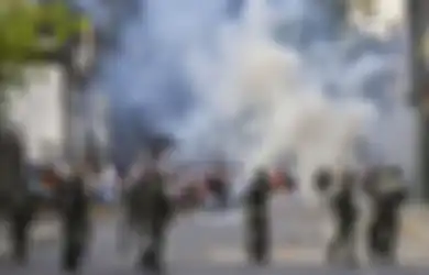 Bukan dengan Odol,  Ternyata Ini Cara Terbaik untuk Menghalau Gas Air Mata, Simpel!