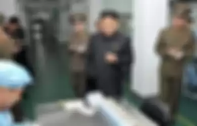 Kim Jong-Un mengunjungi pabrik Jindallae 3.
