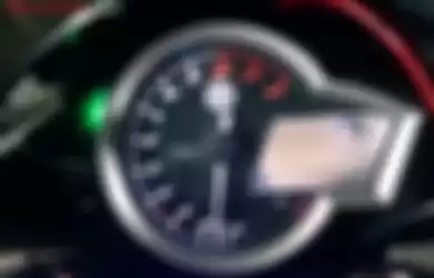 Ilustrasi speedometer digital yang terkena sunburn.