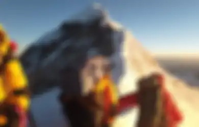 Nepal Alami Situasi Covid-19 seperti di India, China Hentikan Pendakian ke Gunung Everest
