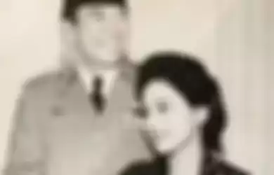 Soeharto menemui istri Presiden Soekarno diam-diam yang sempat membuat Soekarno meradang hingga istri Soeharto, Bu Tien terbakar cemburu