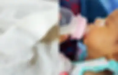 Keji, Pengasuh Ini Campur Zat Berbahaya ke Dalam Susu Bayi yang Diasuhnya, Beruntung Orang Tua Temukan Hal Aneh Ini Dalam Botol Susu yang Sudah Siap Diberikan kepada Anaknya