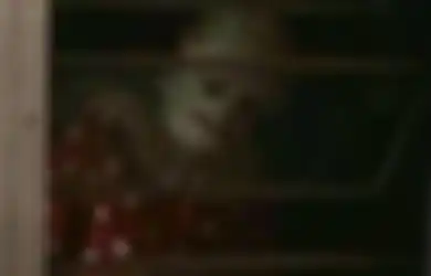 Sering Disangka Hantu, Ternyata Inilah Identitas Asli dari Badut Berwajah Mengerikan Tersebut