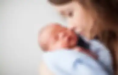 Pantas Saja Ibu yang Baru Melahirkan Selalu Mencium Bayinya, Menurut Penelitian Aroma Bayi Baru Lahir Punya Manfaat Ini pada Jiwa Kita