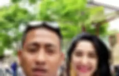 Fanny Ghassani dan sang suami, Erwan Agustian Priyambudi