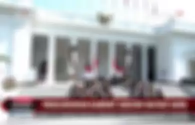 Jokowi dan Ma'ruf Amin mengumumkan jajaran menterinya sambil duduk di tangga Istana Merdeka. Kali ini, Jokowi dan Mar'ruf Amin beserta jajaran menteri kompak mengenakan baju batik.