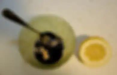 Mau Kurangi Minyak di Wajah? Yuk Bikin Sendiri Masker Campuran Kopi dan Lemon, Ini Caranya!