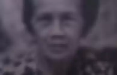 Dolly Salim, penyanyi pertama lagu Indonesia Raya.