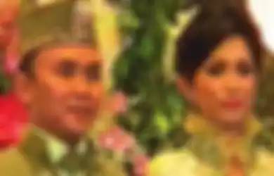 Sugianto Sabran saat menikah dengan Ussy Suliatiawaty