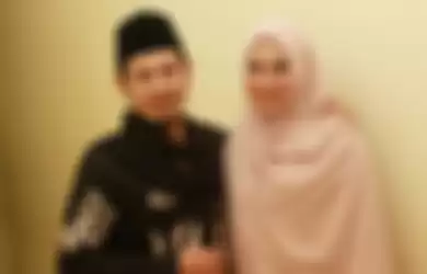 Puput Melati dan Ustaz Guntur Bumi