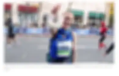 Tunaikan Tugasnya Sebagai Seorang Ibu Menyusui, Wanita Ini Ikut Lomba Lari Marathon 42 km Sambil Perah ASI