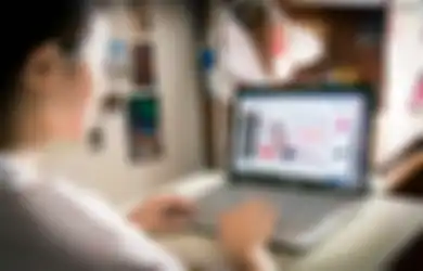 Istrinya Kalap Belanja Saat Diskon Harbolnas Hingga Habis Rp600 Juta Untuk Beli Ini, Sang Suami Tak Tahan Ingin Bunuh Diri Karena Gajinya 'Terlalu Kecil' Untuk Melunasinya