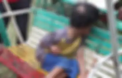 Kurus Tak Terurus, Bocah Ini Ditemukan Tewas Terbakar saat Dipasung, Semasa Hidup Kerap Teriak Kelaparan & Berkawan Kotoran
