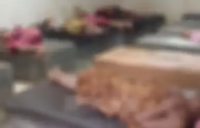 Viral Foto Puluhan Lansia Tidur di Ranjang Semen di Ponorogo, Ada 19 Tempat Tidur Beton atau Semen Berlapis Spon, Begini Penjelasan Pengelola Panti