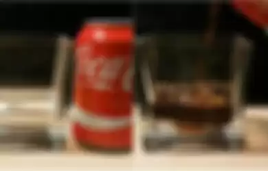 Tuangkan Coca Cola 1 Botol Ke Panci, Lihat Apa Yang Akan Terjadi?