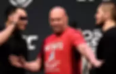 Tony Ferguson (kiri) siap membuat Khabib Nurmagomedov (kanan) bersimbah darah.