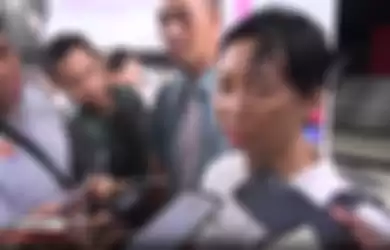 Ander Sumiwi, kuasa hukum Nella Kharisma